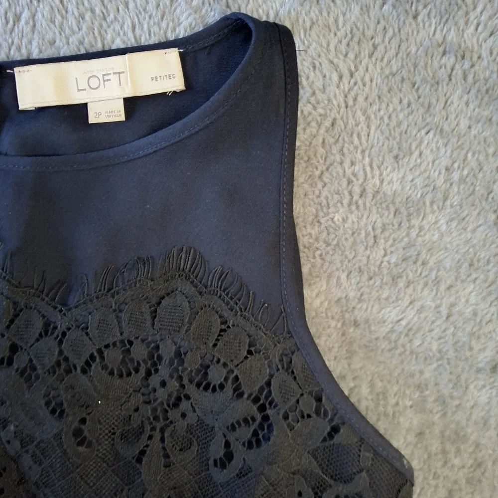 Ann Taylor Loft Lace Peplum Sleeveless Blouse Navy & Black Size 2 Petite - Picture 5 of 12